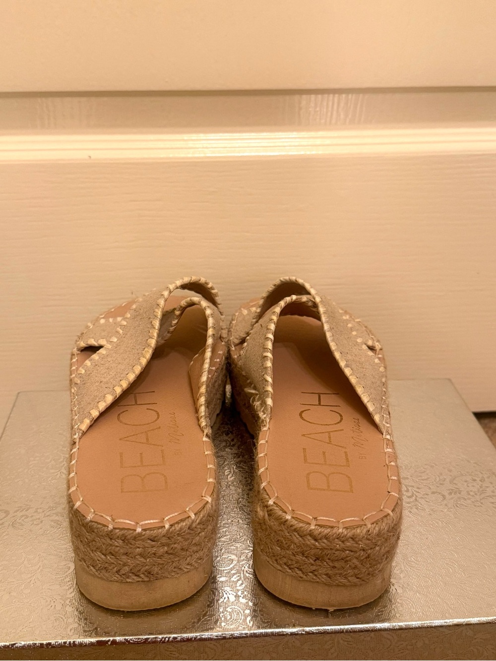 Beach by Matisse: Oasis Natural Platform  Sandal. Size: 7 - Picture 4 of 4